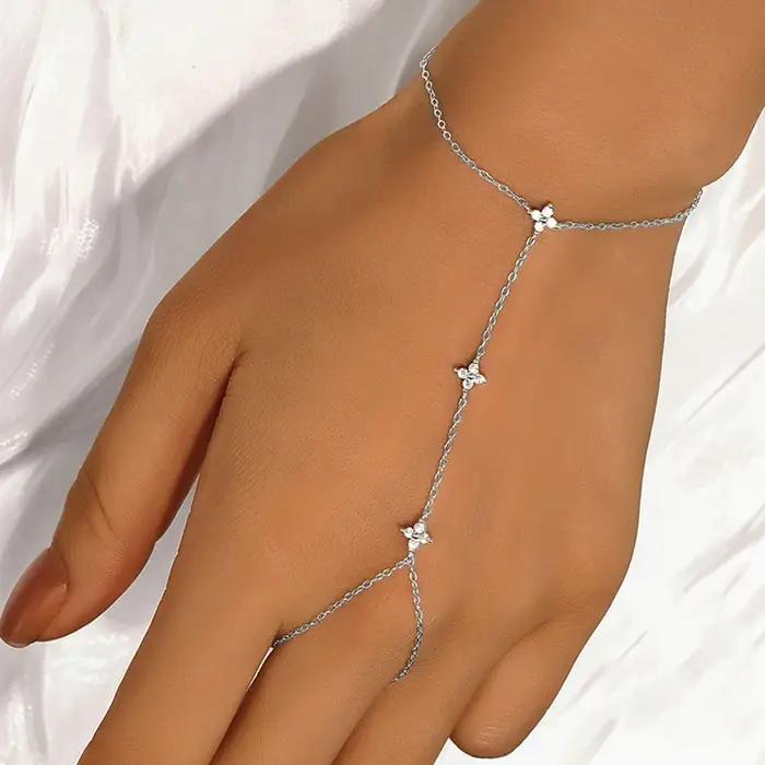 Bracelet en or 14K et acier inoxydable avec marguerites en zircone cubique pour femmes occasions spéciales et cadeaux de luxe