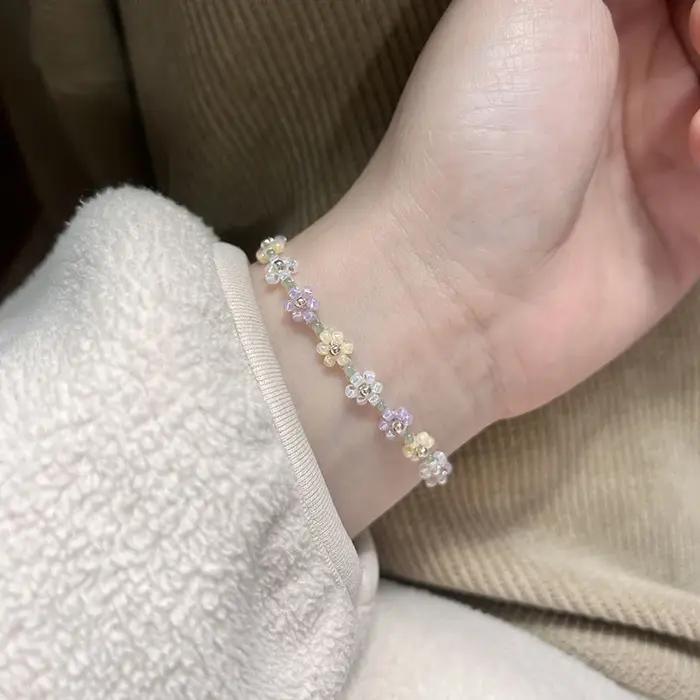 Bracelet de perles de fleurs mignonnes pour femmes et filles, breloque élastique réglable, accessoir