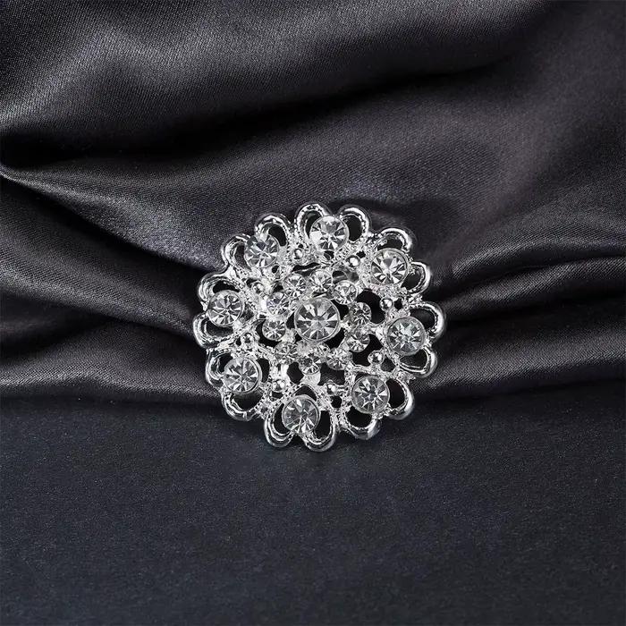 Broches rondes en strass brillant pour femmes, couleur argent, cœur en cristal, flocon de neige, Badge à revers, bijoux de mariage élégants