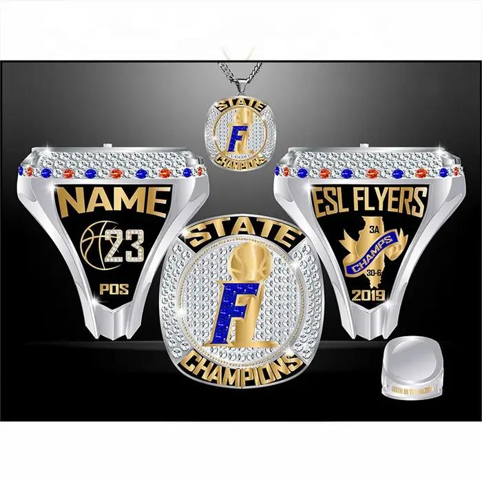 Bague de championnat de conception personnalisée. Personnalisable avec noms et numéros.