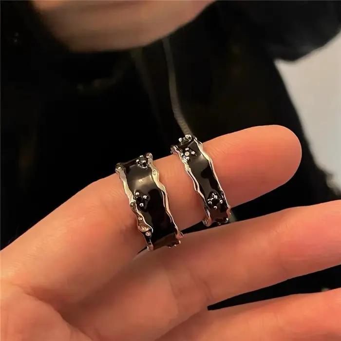 Punk Harajuku Goth épines noir argent couleur coeur irrégulier croix anneau ouvert pour femmes hommes amoureux Vintage années 90 Y2K Grunge bijoux