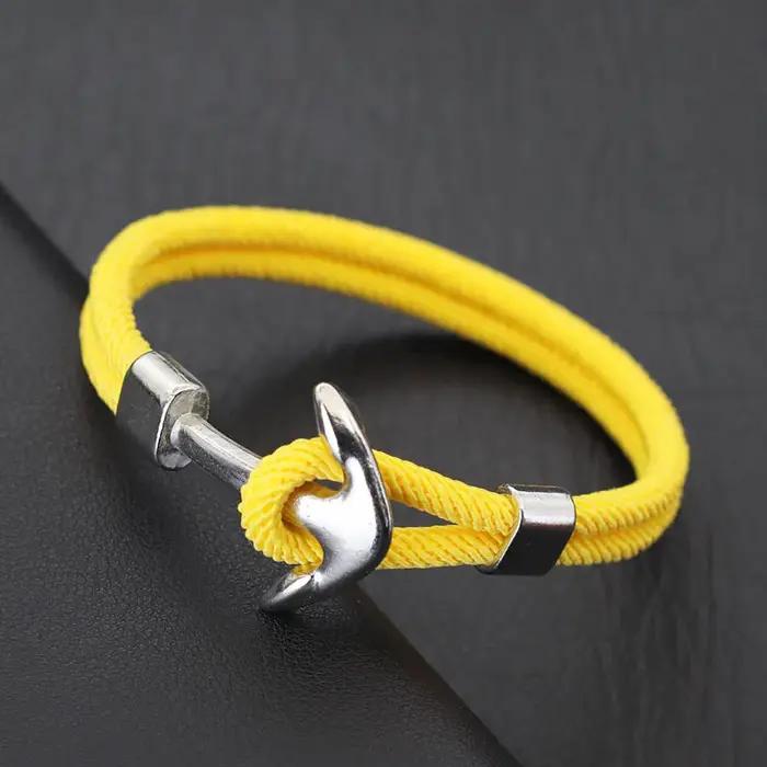 Bracelet ancre pour hommes en fil robuste avec fermoir facile pour aventuriers et amoureux de la mer style sportif ocasions spéciales