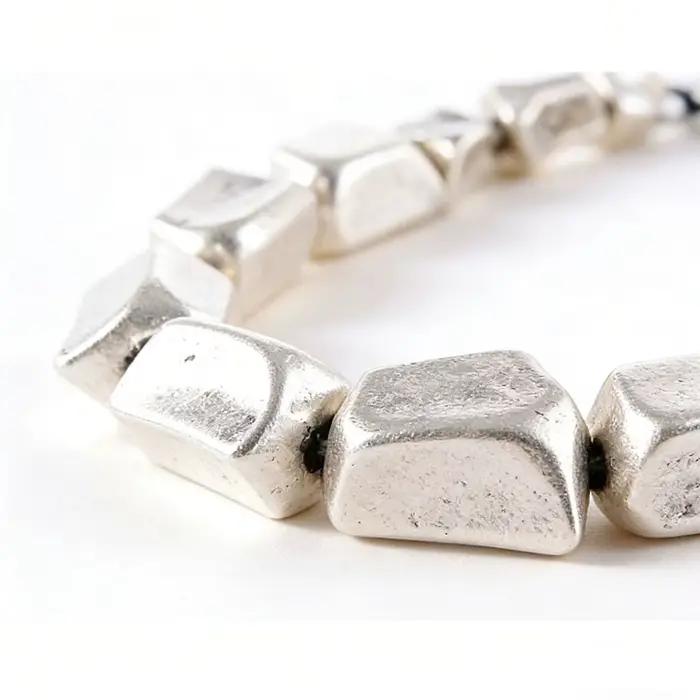 Collier irrégulier Unique marocain pour femmes avec corde réglable