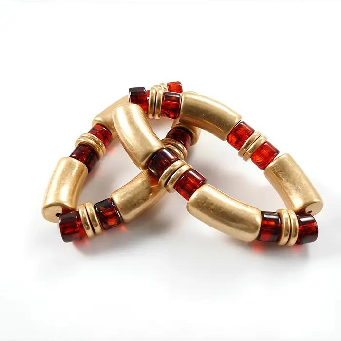Bracelet de perles tubulaires aux tons terreux d'inspiration rétro